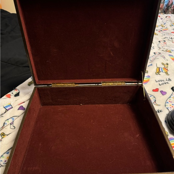 Antique box - Picture 2 of 4